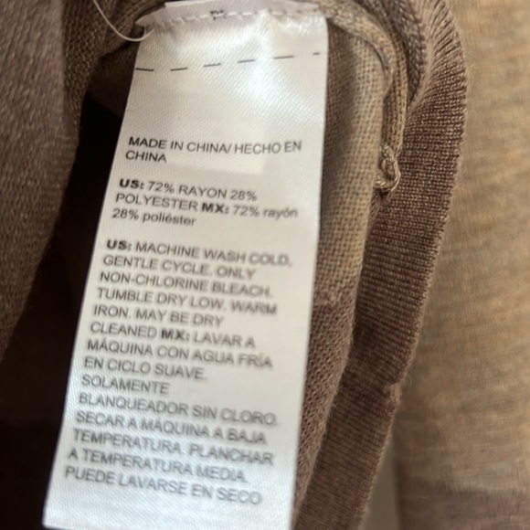 Chicos color blocked sweater size 0 - Picture 5 of 8